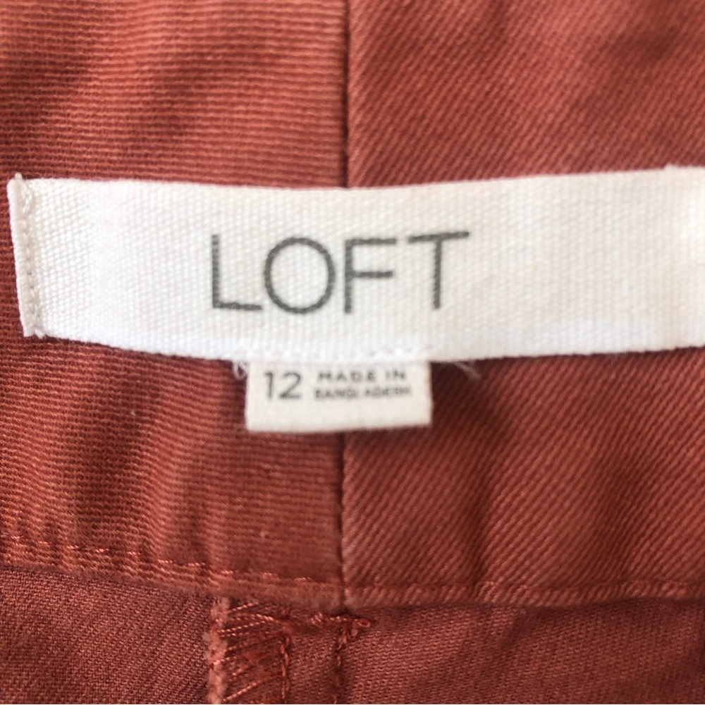LOFT Nantucket Red The Riviera 8” Short - Picture 5 of 10